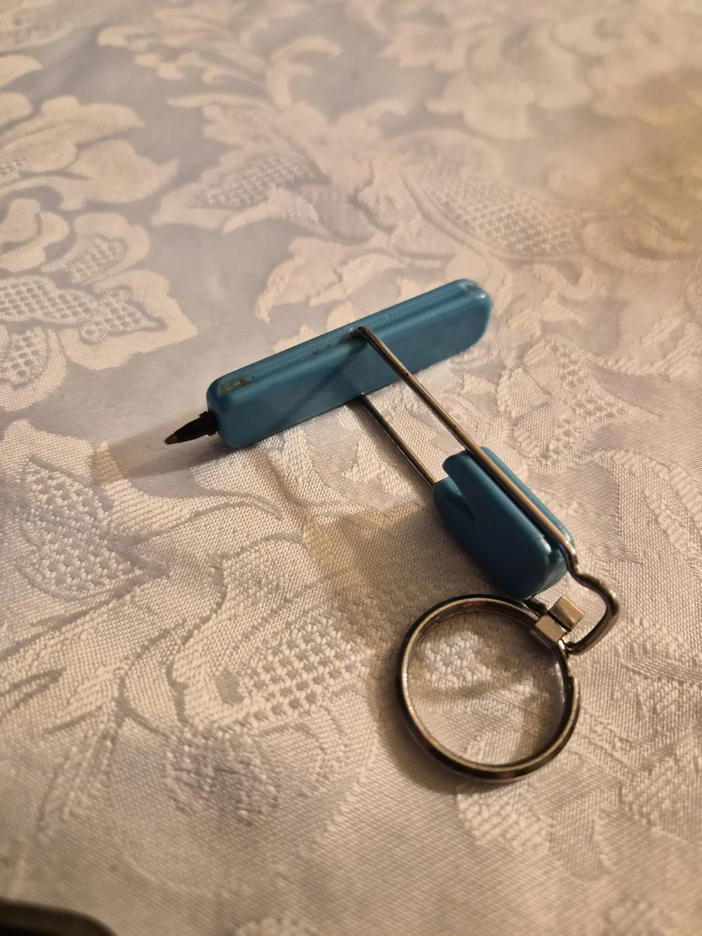 Vintage Las Vegas Millennium 2000 Black & Teal Keychain Set